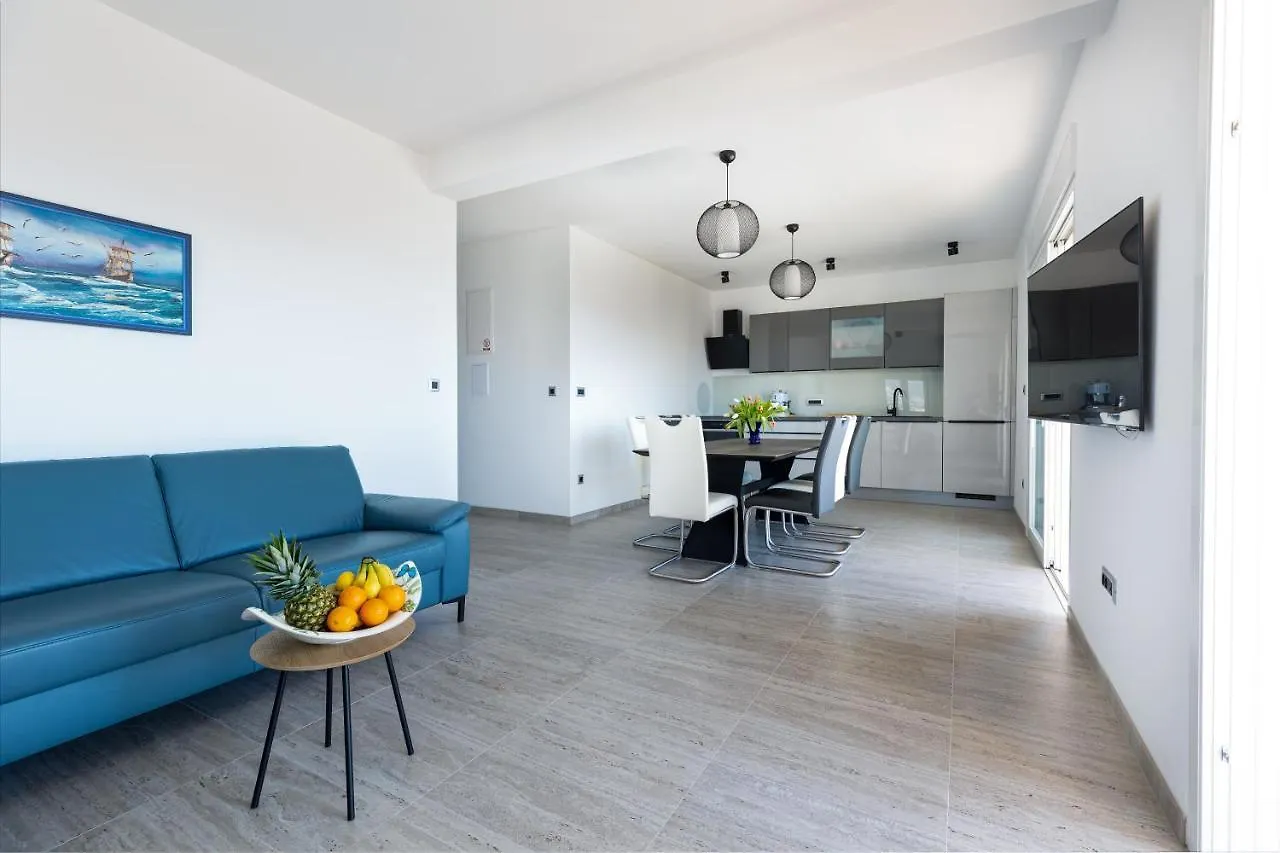 Relax - Apartment Mit Whirlpool Kastela 0*,  Croatia