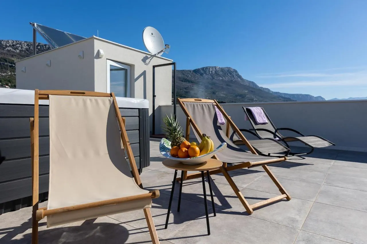 Relax - Apartment Mit Whirlpool Kastela 0*,  Croatia