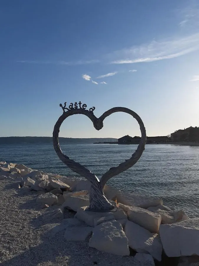 Relax - Apartment Mit Whirlpool Kastela Croatia